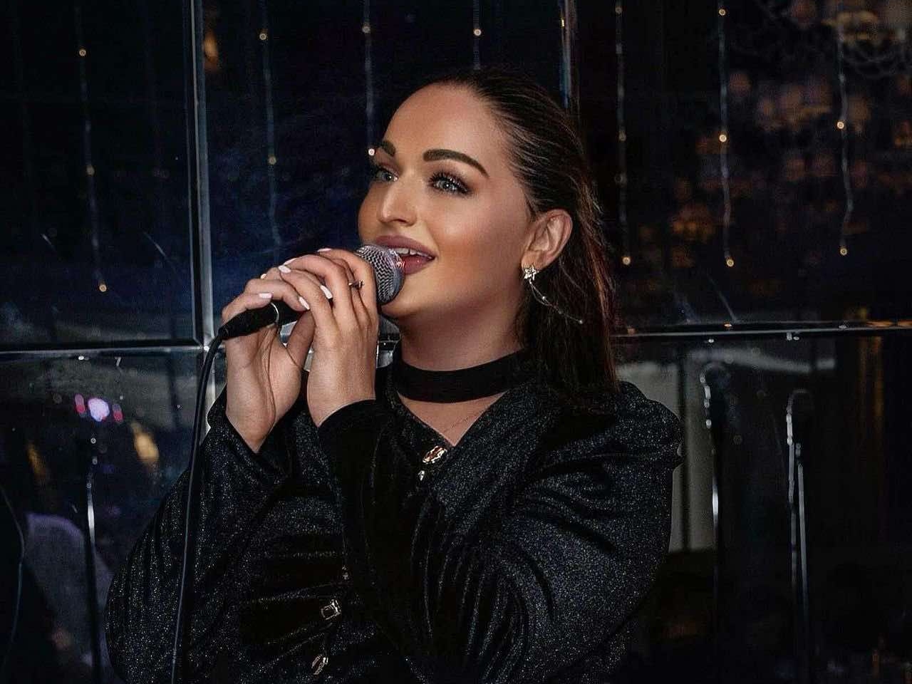 დუეტი აია